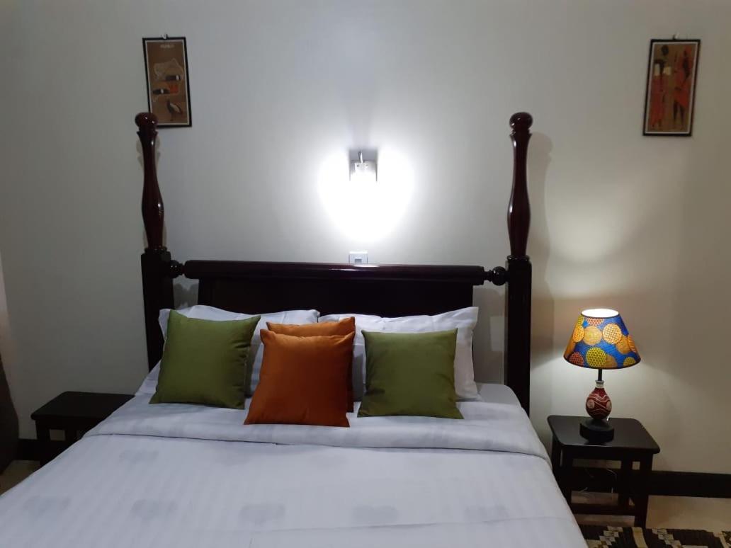 Hotel Okra House Entebbe Exteriér fotografie